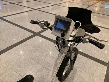 Kastenwagen, Elektro-Transporter Renault Master: das Bild 5