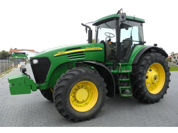 JOHN DEERE 7820 Traktor