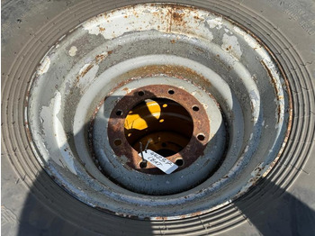 Komplettrad CEAT 550/60R22,5: das Bild 2 Komplettrad CEAT 550/60R22,5: das Bild 2