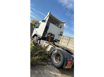 Sattelzugmaschine VOLVO FM42 Tractor Head: das Bild 5