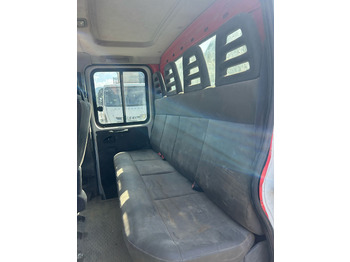 Kipper Transporter, Transporter mit Doppelkabine IVECO DAILY 35C13: das Bild 3 Kipper Transporter, Transporter mit Doppelkabine IVECO DAILY 35C13: das Bild 3