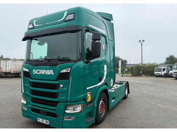 SCANIA R 450 Sattelzugmaschine