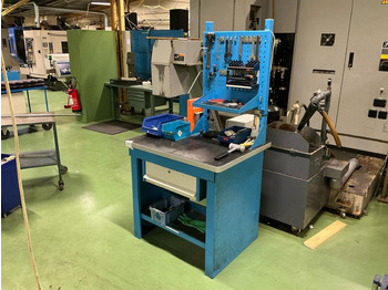 Metallbearbeitungsmaschine
