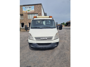 Minisattelzug IVECO DAILY 35C18: das Bild 3