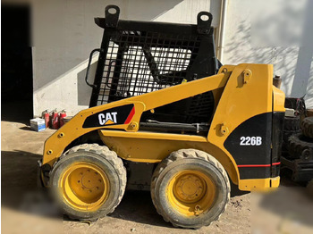 CATERPILLAR 226B Kompaktlader