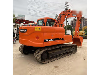 DOOSAN DX140 Kettenbagger