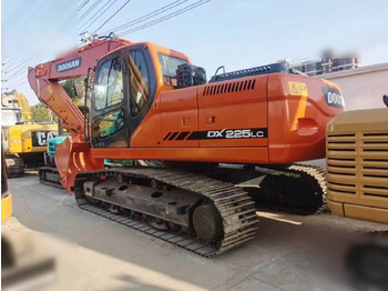 DOOSAN DX225LC-5 Kettenbagger