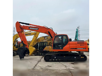DOOSAN DX225LCA Kettenbagger