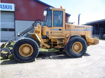 VOLVO L90 Radlader