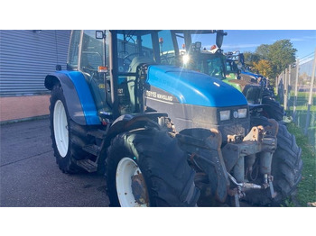 NEW HOLLAND TS Traktor