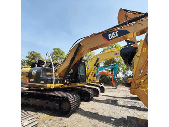 CATERPILLAR 320D2 Kettenbagger