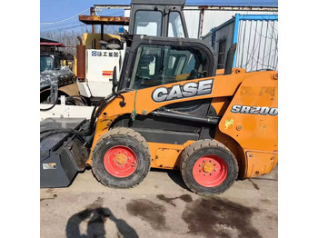 CASE Kompaktlader