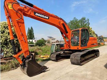 Bagger Used Doosan 225LC Excavator | Low Hours | Heavy-Duty Performance | Global Shipping [ Copy ] [ Copy ] [ Copy ] [ Copy ]: das Bild 5