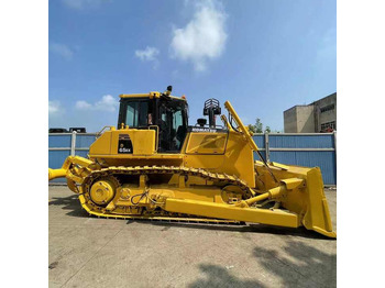 KOMATSU D65 Bulldozer
