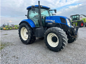 NEW HOLLAND T7.200 Traktor