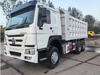 SINOTRUK HOWO Koffer LKW