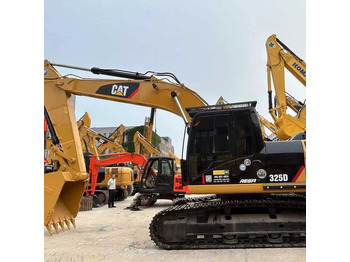 CATERPILLAR 320D2 Kettenbagger