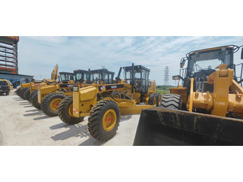 CATERPILLAR 140M Grader