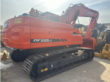 DOOSAN DX225LC Kettenbagger