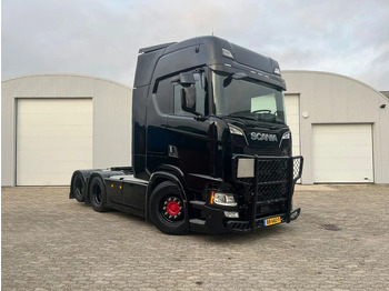 SCANIA S 580 Sattelzugmaschine