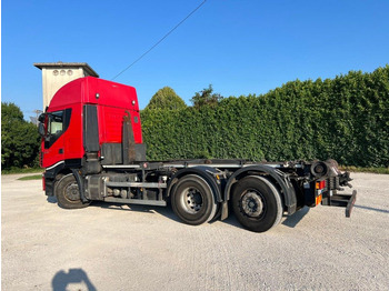 Abrollkipper IVECO STRALIS 500 SCARRABILE: das Bild 4