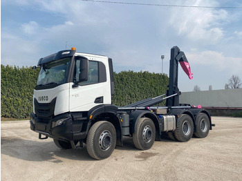 IVECO Trakker Abrollkipper