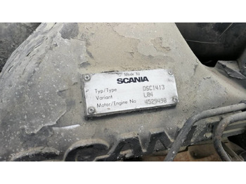 Motor für LKW Scania 144 V8 DSC1413 530 E2   Scania 144: das Bild 3