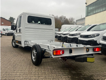 Minisattelzug, Transporter mit Doppelkabine neu kaufen Opel Movano Fahrgestell DoKa PS 180 35 L4 Heavy DSK: das Bild 4 Minisattelzug, Transporter mit Doppelkabine neu kaufen Opel Movano Fahrgestell DoKa PS 180 35 L4 Heavy DSK: das Bild 4