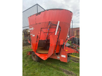 KUHN Futtermischwagen