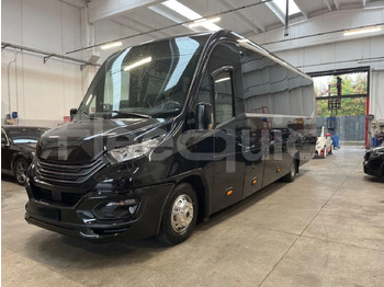 Reisebus Iveco Daily: das Bild 4