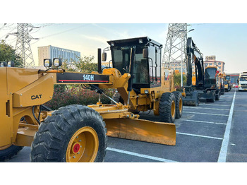 CATERPILLAR 140H Grader
