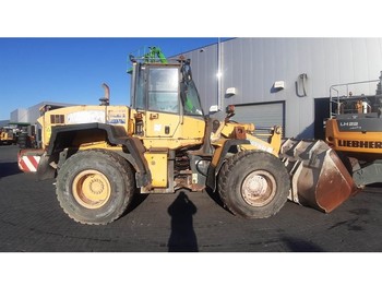 KOMATSU WA320-5 Radlader
