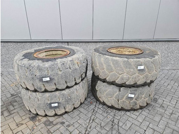 TEREX Felgen und Reifen