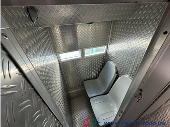 Bus Setra Gefangentransporter 15 Zellen-29 Gefangenenbus: das Bild 5