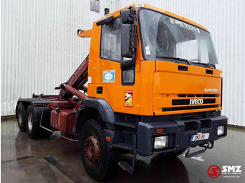 IVECO Trakker Containerwagen/ Wechselfahrgestell LKW