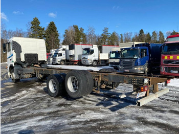Fahrgestell LKW Volvo FH 12: das Bild 3