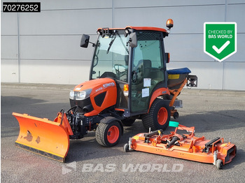 KUBOTA Traktor