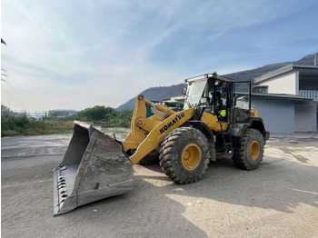 KOMATSU WA320 Radlader