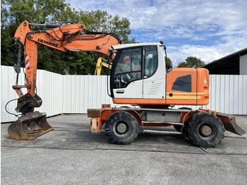 Mobilbagger Liebherr A918 COMPACT: das Bild 3