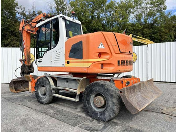 Mobilbagger Liebherr A918 COMPACT: das Bild 4