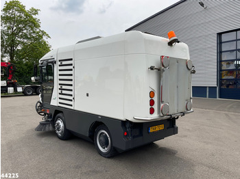 Kehrmaschine Ravo 540 with 3-rd brush: das Bild 2