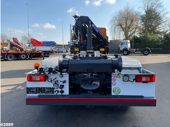 Abrollkipper, Autokran Volvo FM 430 HMF 23 ton/meter laadkraan: das Bild 5