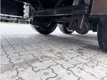 Planenauflieger SCHMITZ Curtainsider Standard: das Bild 2