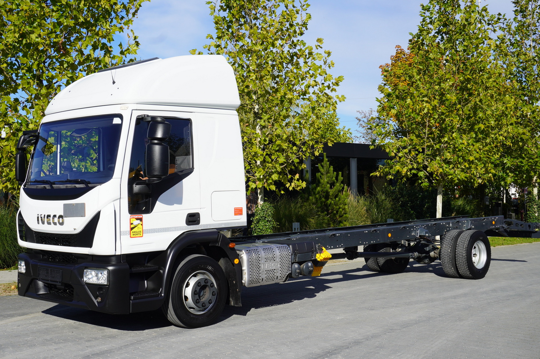 IVECO Eurocargo 140e19 4×2 E6 Glob / ADR / frame 8,1m – Leasing IVECO Eurocargo 140e19 4×2 E6 Glob / ADR / frame 8,1m: das Bild 1