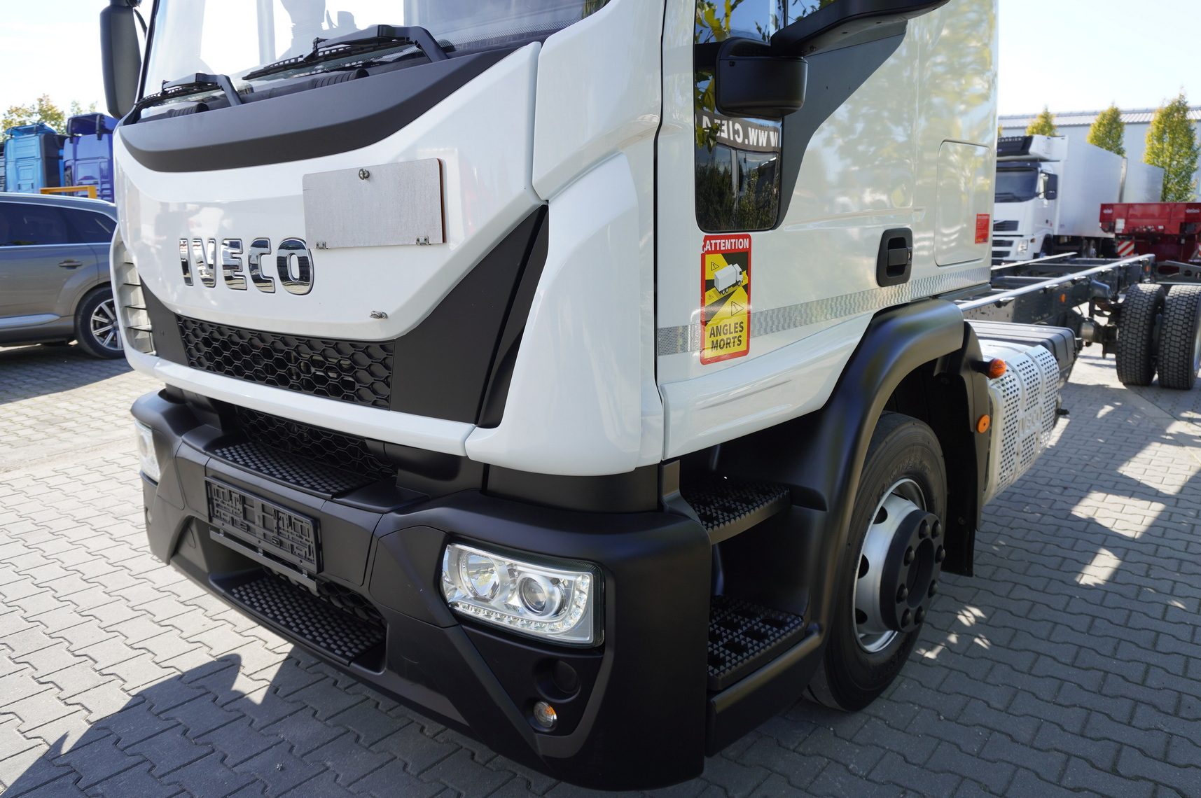 IVECO Eurocargo 140e19 4×2 E6 Glob / ADR / frame 8,1m – Leasing IVECO Eurocargo 140e19 4×2 E6 Glob / ADR / frame 8,1m: das Bild 5