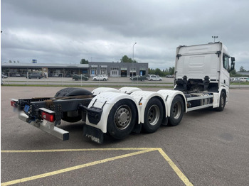 SCANIA R560 B8x4*4 / Chassis / sleeper cab / Power take-off – Leasing SCANIA R560 B8x4*4 / Chassis / sleeper cab / Power take-off: das Bild 3 SCANIA R560 B8x4*4 / Chassis / sleeper cab / Power take-off – Leasing SCANIA R560 B8x4*4 / Chassis / sleeper cab / Power take-off: das Bild 3