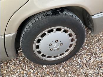 PKW 1990 Mercedes-Benz 300D Automobile: das Bild 4