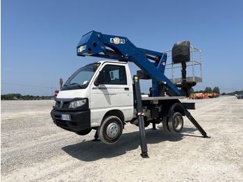 SOCAGE LKW mit Arbeitsbühne
