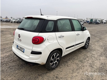 PKW 2019 Fiat 500L Automobile: das Bild 4 PKW 2019 Fiat 500L Automobile: das Bild 4