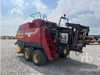 Rundballenpresse NEW HOLLAND BB960: das Bild 2